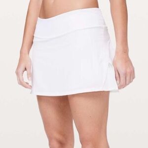 Lululemon Women’s 8 Play Off The Pleats Skirt 13” White Lined Tennis Golf Summer